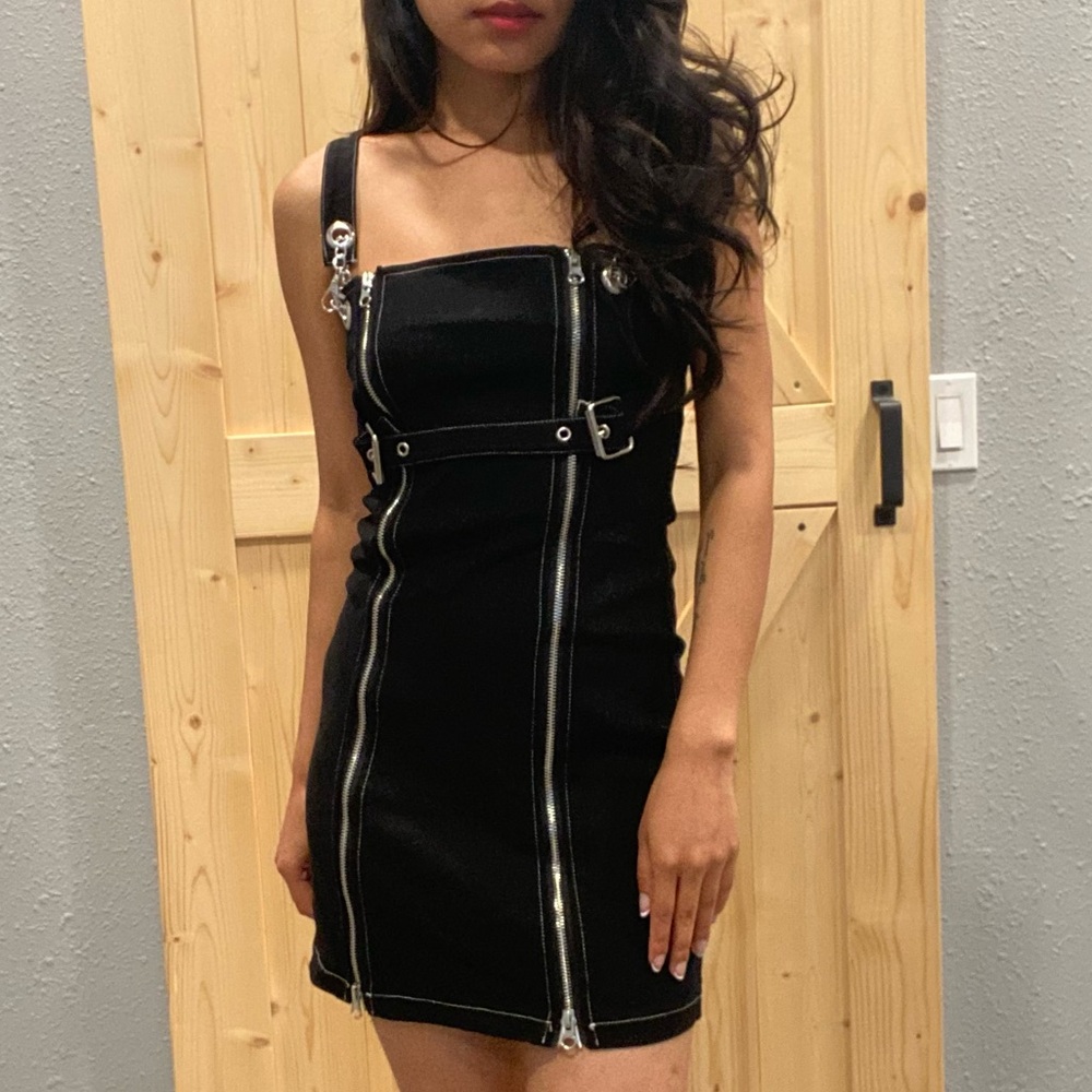 Black Zipper Detail Dress